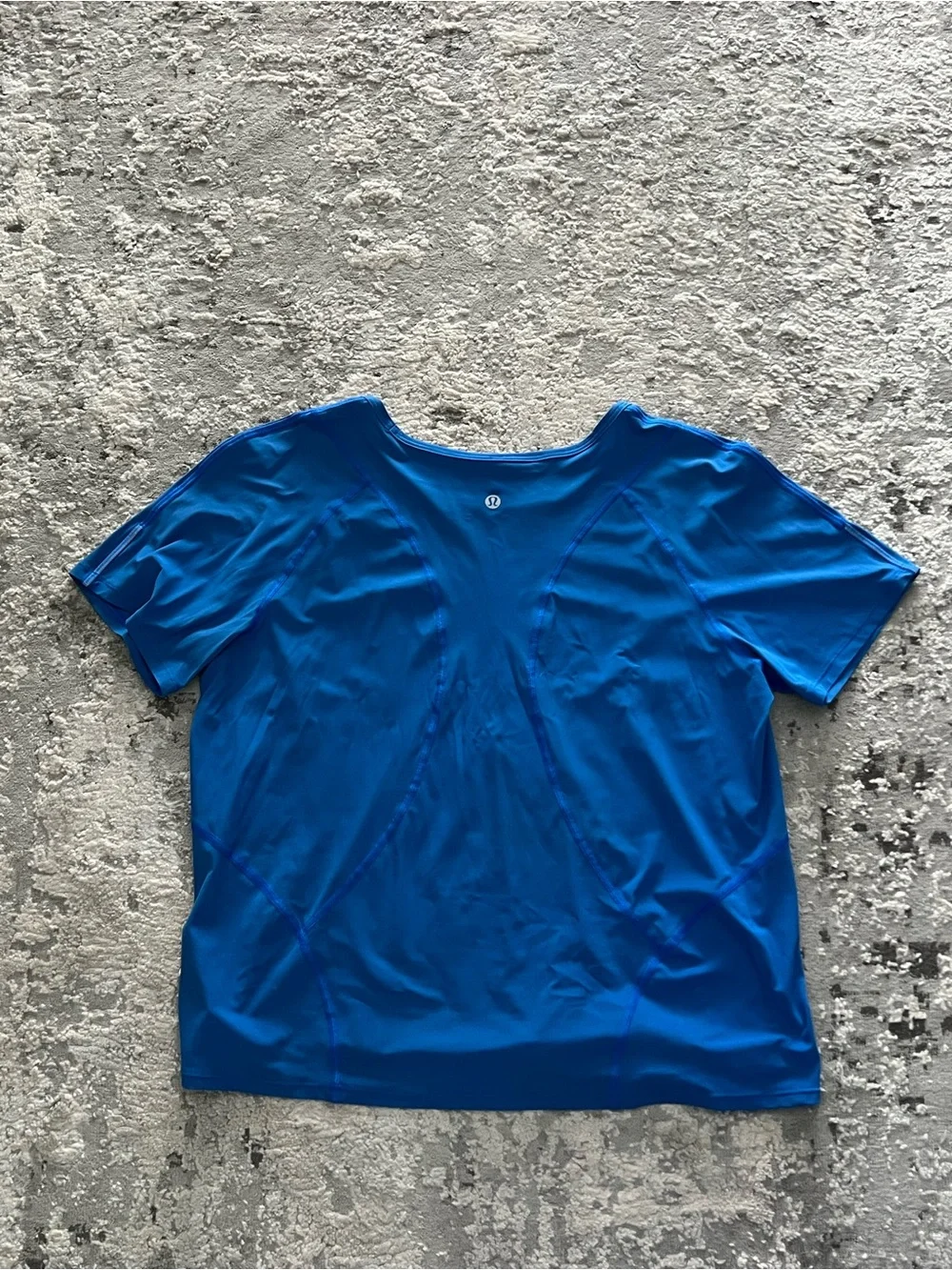 EUC lululemon blue short sleeve shirt size 8